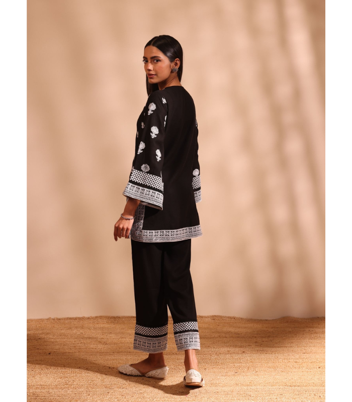 Mulmul Linen Pema Lilac kurta With Mulmul Linen Pema Lilac Pant