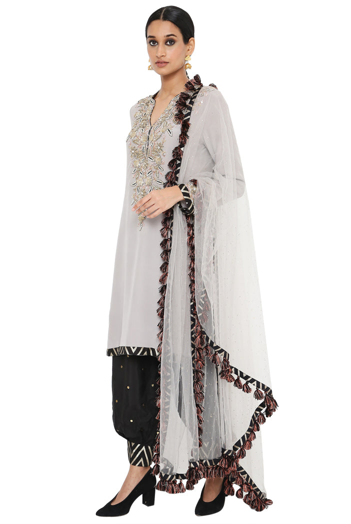 Payal Singhal Embroidered Kurta With Black Colour Jogger Salwar And Grey Colour Dupatta