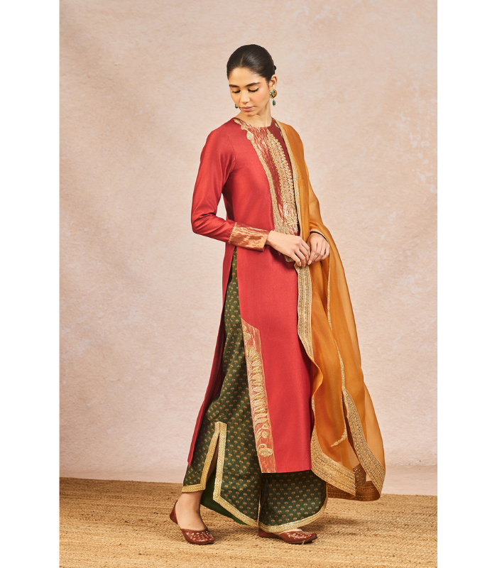 'Dil Lubhata' Set