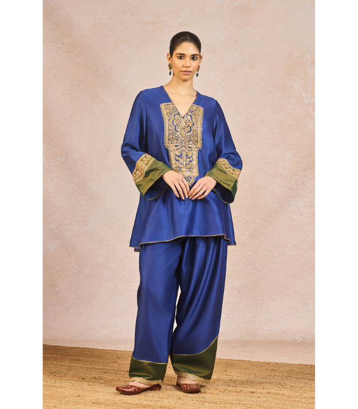 'Dil Jaanta Hai' Set