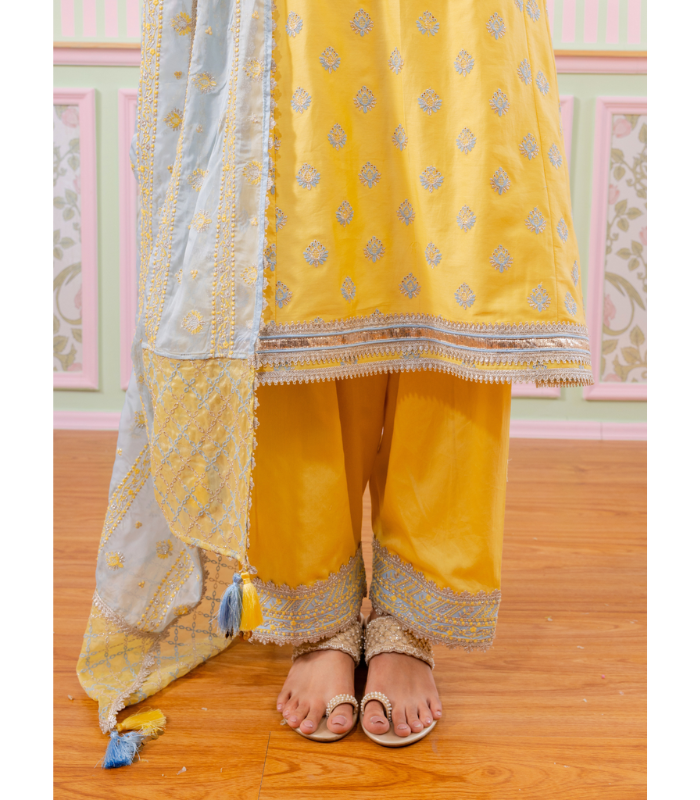 Mulmul Pima Satin Bandhan Red Kurta With Mulmul Pima Satin Bandhan Red Pant