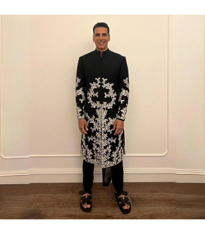 Akshay Kumar in Black Sherwani With Embroiderd Threadwork
