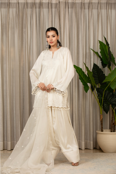 White Richa Set - The Grand Trunk