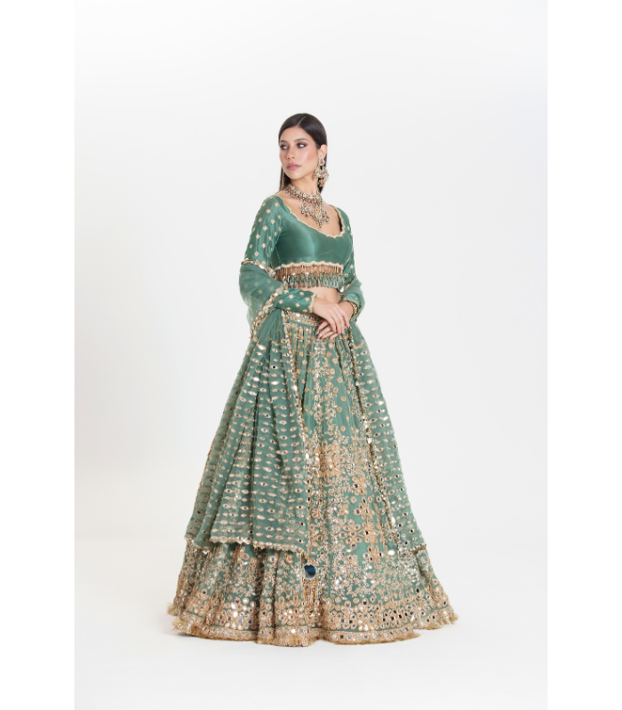 Amrapali Abhinav Lehenga Set