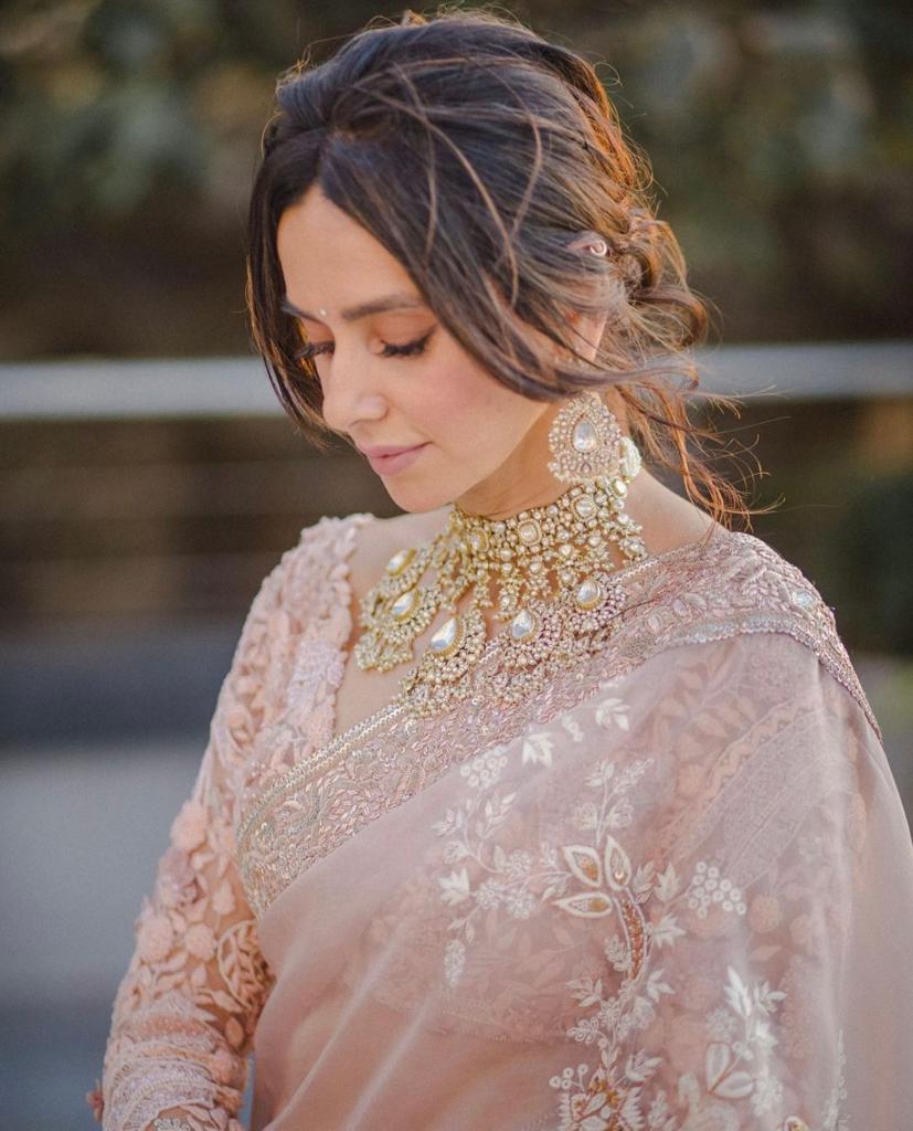 Shibani Akhtar In Anamika Khanna