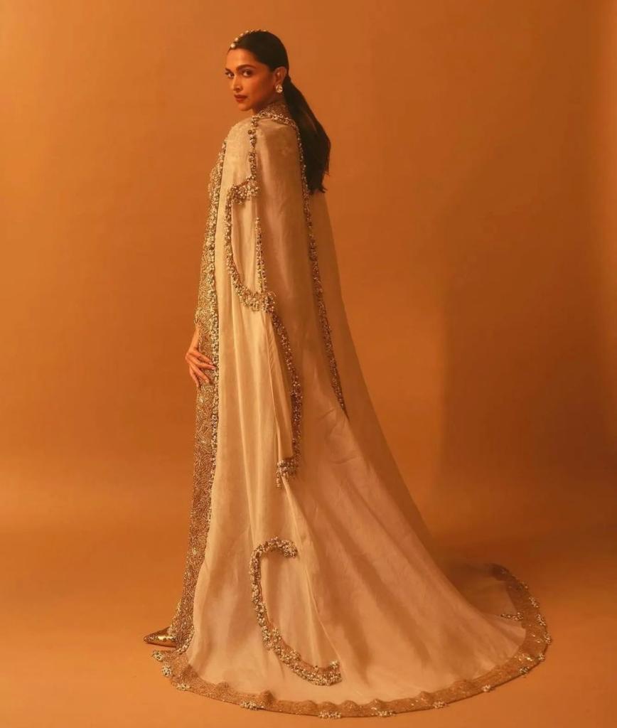 Deepika Padukone In Anamika Khanna