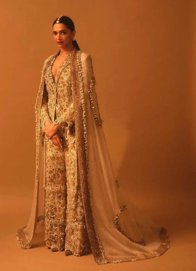 Deepika Padukone In Anamika Khanna