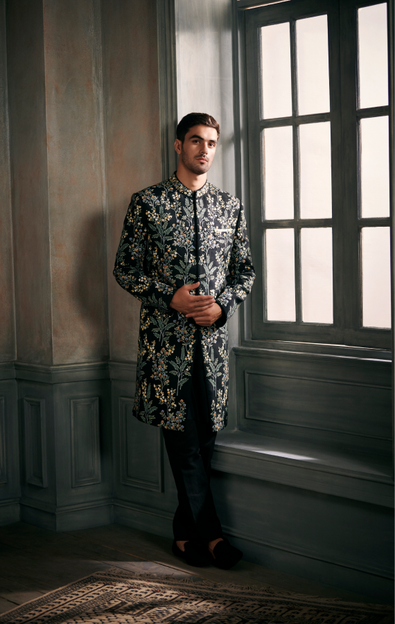 Aagniv Pichhwai Sherwani – Black - The Grand Trunk