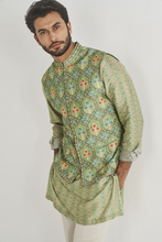 Load image into Gallery viewer, Avyukt Bandi - Sage Green - The Grand Trunk