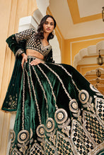 Load image into Gallery viewer, SHUMAILA LEHENGA - GREEN - The Grand Trunk
