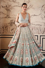 Load image into Gallery viewer, Dua Lehenga - Cream - The Grand Trunk