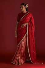 Load image into Gallery viewer, Red Crushed Honeycomb Saree - The Grand Trunk