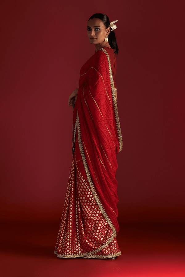 Red Crushed Honeycomb Saree - The Grand Trunk