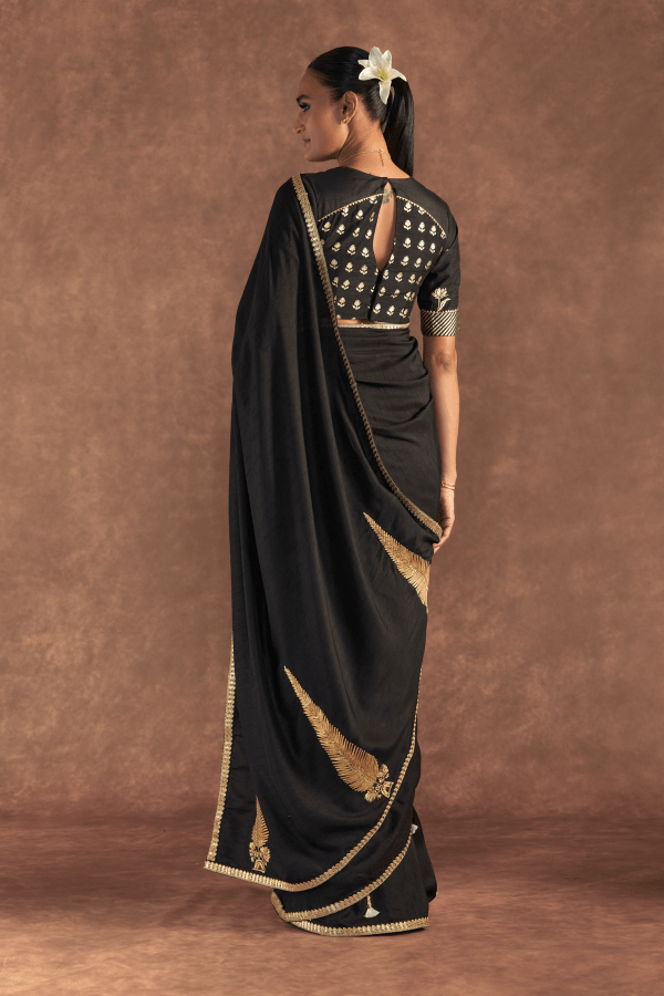 Black 'Paan-Patti' Saree - The Grand Trunk