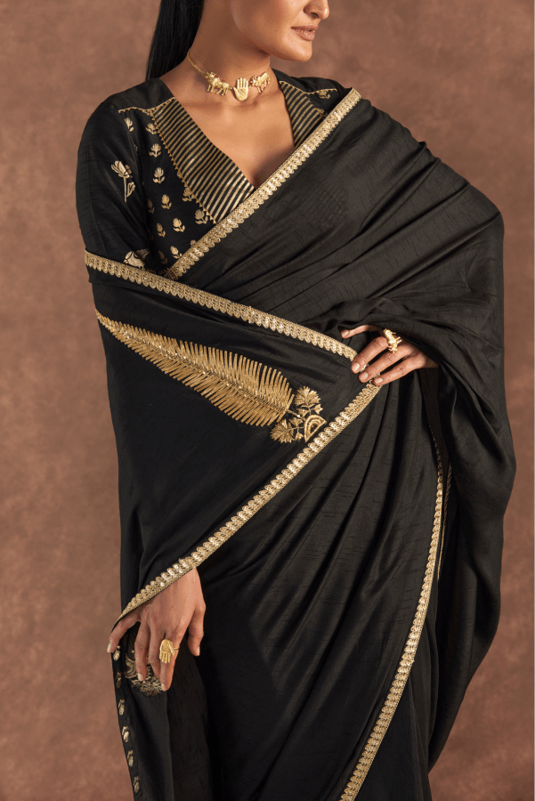 Black 'Paan-Patti' Saree - The Grand Trunk