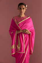Load image into Gallery viewer, Magenta &#39;Paan-Patti&#39; Saree - The Grand Trunk