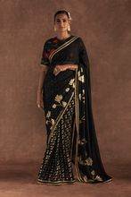 Load image into Gallery viewer, Black Springbud Saree - The Grand Trunk