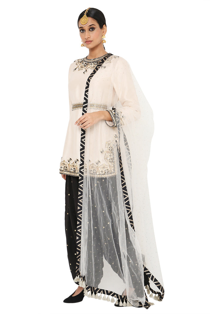 Payal Singhal Embroidered Kurta With Salwar and  Dupatta With Belt - The Grand Trunk