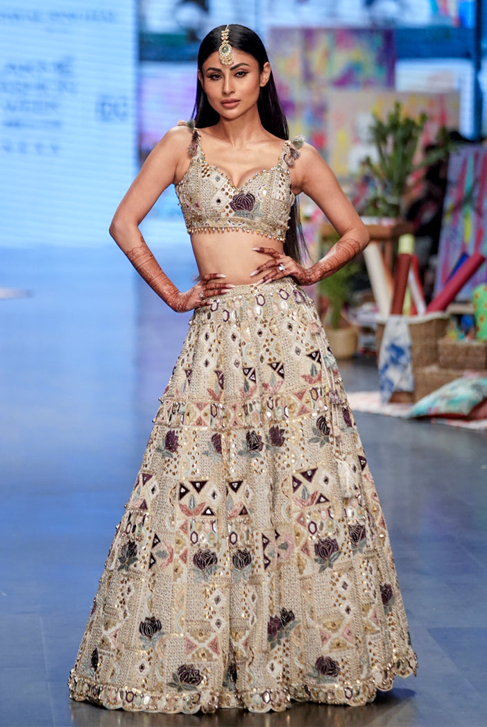 Off white georgette embroidered choli & lehenga with mukaish organza dupatta. - The Grand Trunk