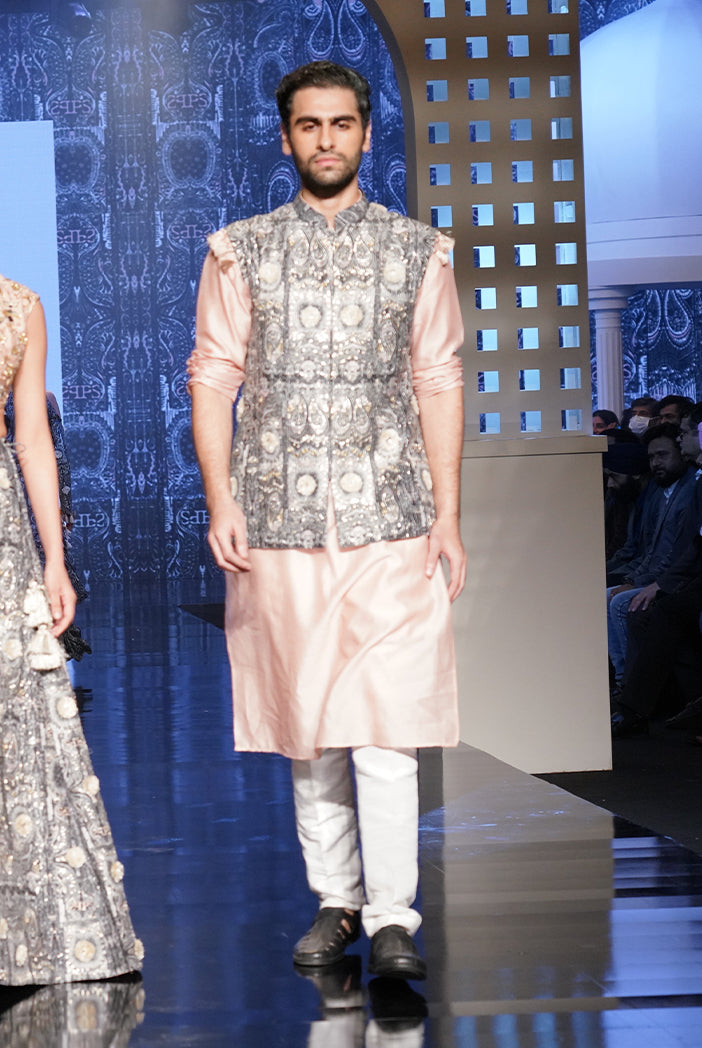 Payal Singhal Embroidered Bandi with Kurta and  Breaches Pants - The Grand Trunk