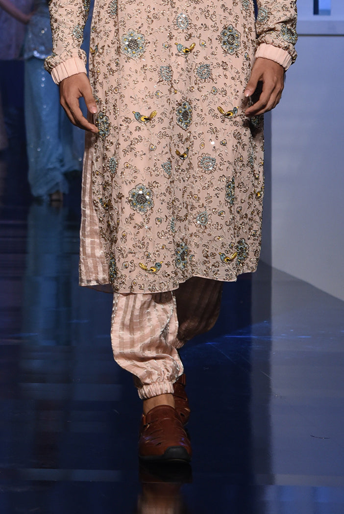 Payal Singhal embroidered Kurta with Jogger Pants - The Grand Trunk