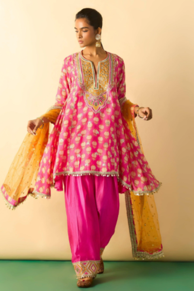 Gopi Vaid Anvi Farshi Set