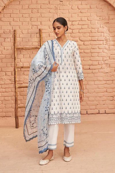 Nyra Kurta Set - The Grand Trunk