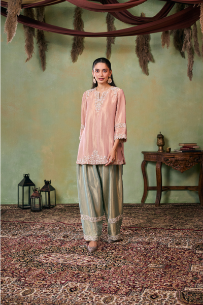 Seema Thukral Gemma Kurta set