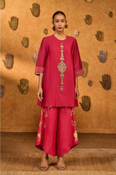 RASPBERRY WINDDROP KURTA SET