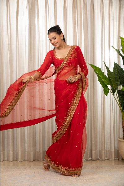 Laal Andaaz Saree Set - The Grand Trunk