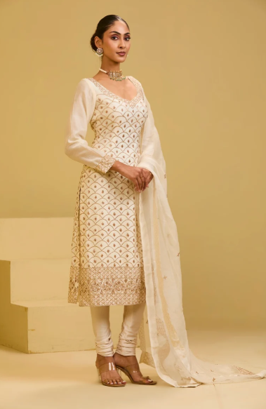 Esha Koul White long kurta set