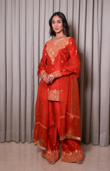 Esha Koul Kashmiri kurta set