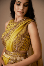 Load image into Gallery viewer, Yellow Organza With Antique Work Scallop Saree Set - The Grand Trunk