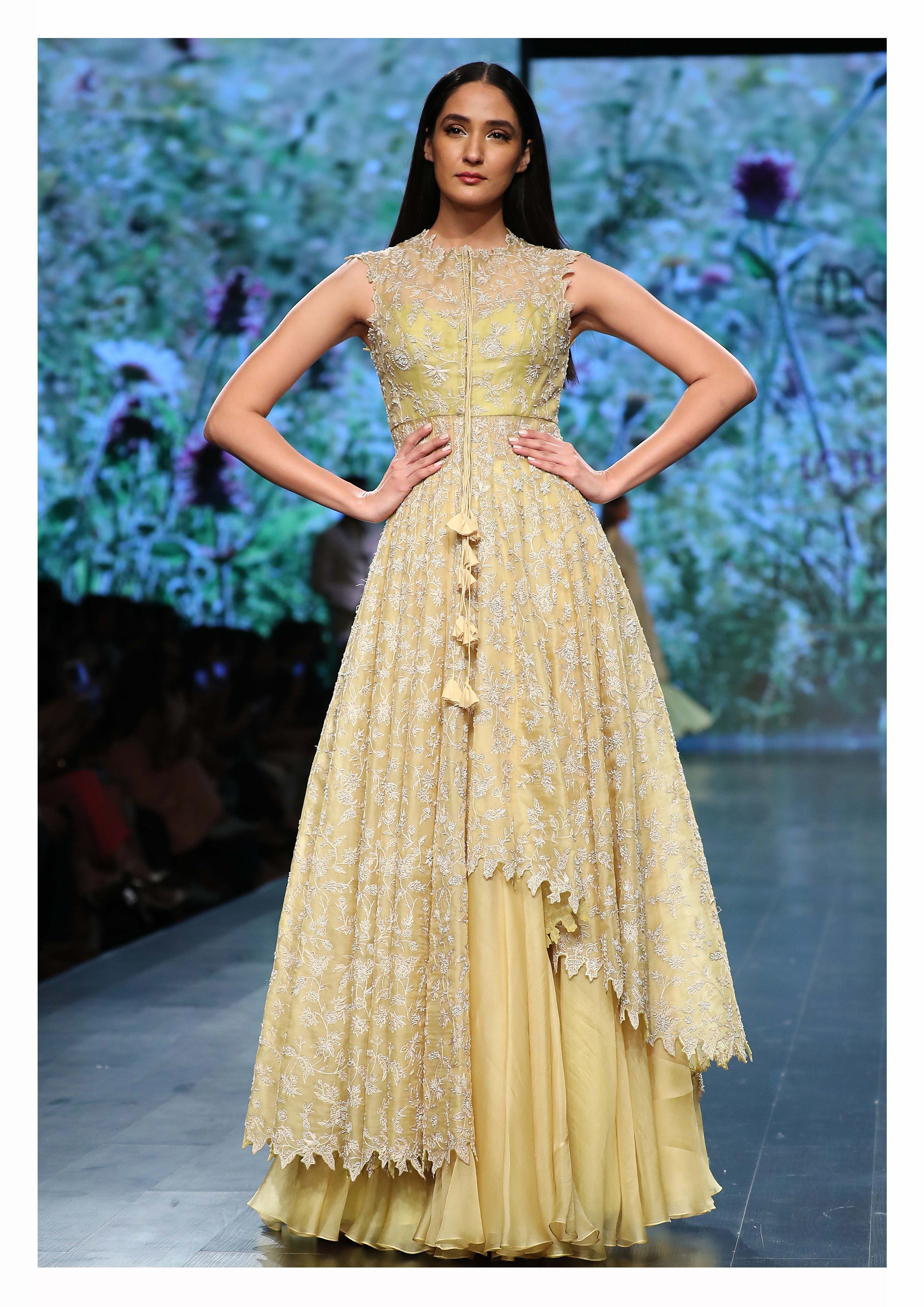 Sanober Azfar | Online Formal Dress in karachi | Formal Dress Brands in  Pakistan | Ladies fancy dress in karachi | Blue Lehenga