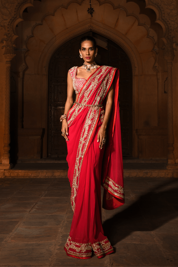 Renu Tandon - Khushnuma Zari Saree - The Grand Trunk