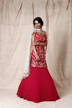 Load image into Gallery viewer, Magenta lengha set - The Grand Trunk
