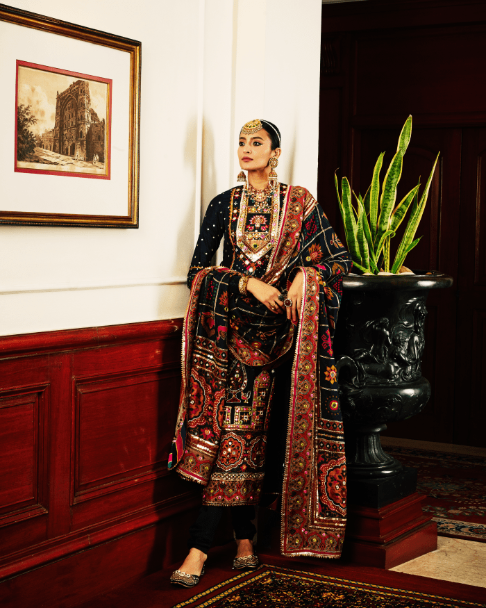 Mayyur Girotra - silk kurta coordinated with churidar dupatta set - The Grand Trunk