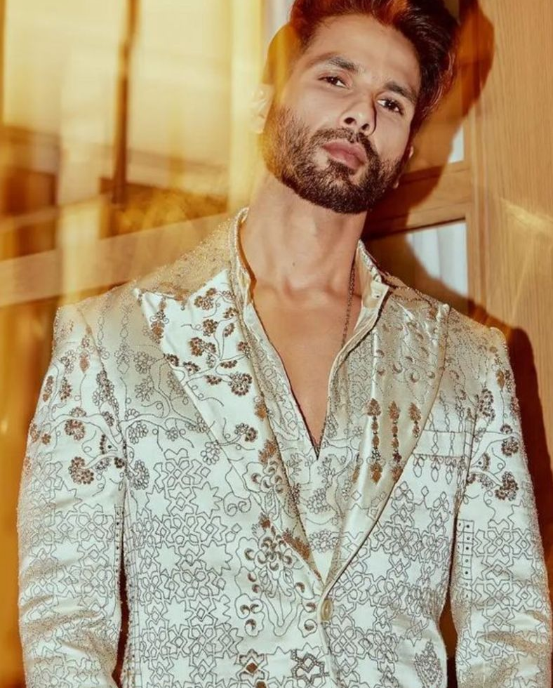 Shahid Kapoor In Anamika Khanna The Grand Trunk