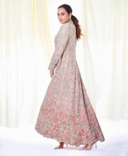 Load image into Gallery viewer, Sonakshi Sinha In Anamika Khanna - The Grand Trunk